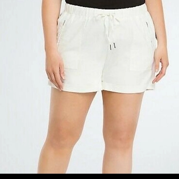 EUC Torrid short white linen shorts plus size 2X Cuffed Drawstring waist - Picture 1 of 6